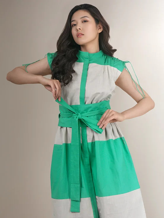 Gathered dress with tie-up belt - Grey & Green