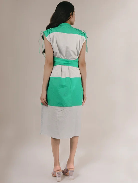 Gathered dress with tie-up belt - Grey & Green